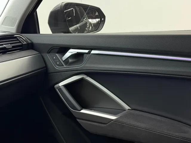 Audi Q3 — Фото автомобиля 16