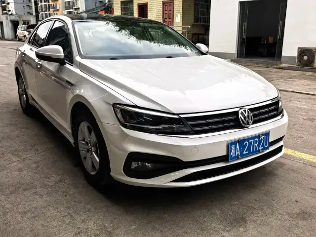 Volkswagen Lamando — Фото автомобиля 3