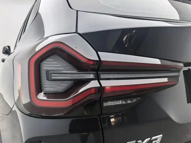 BMW iX3 — Фото автомобиля 15