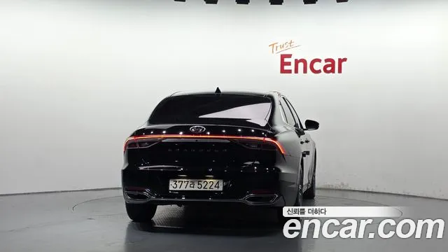Hyundai Grandeur New — Фото автомобиля 4