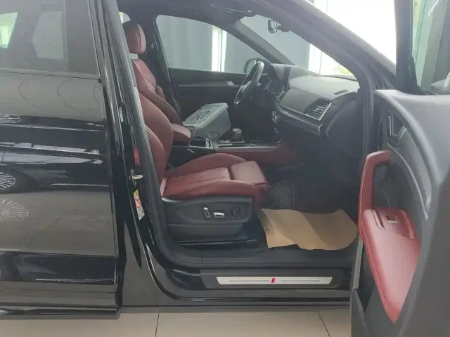 Audi Q5L — Фото автомобиля 8