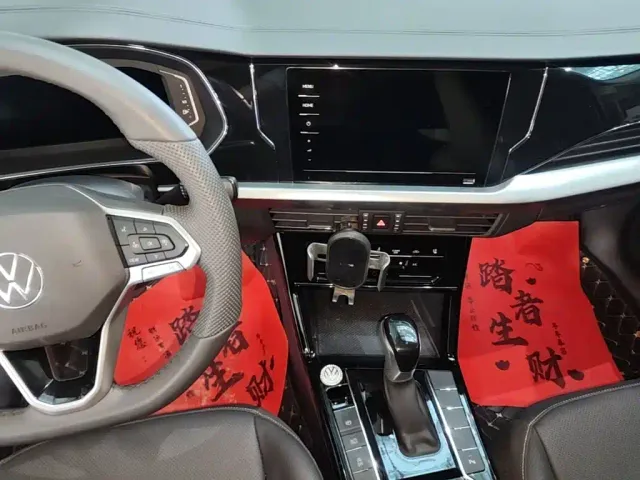 Volkswagen Passat — Фото автомобиля 12