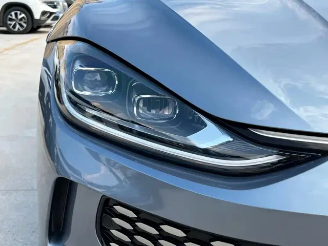 Volkswagen Lamando — Фото автомобиля 3