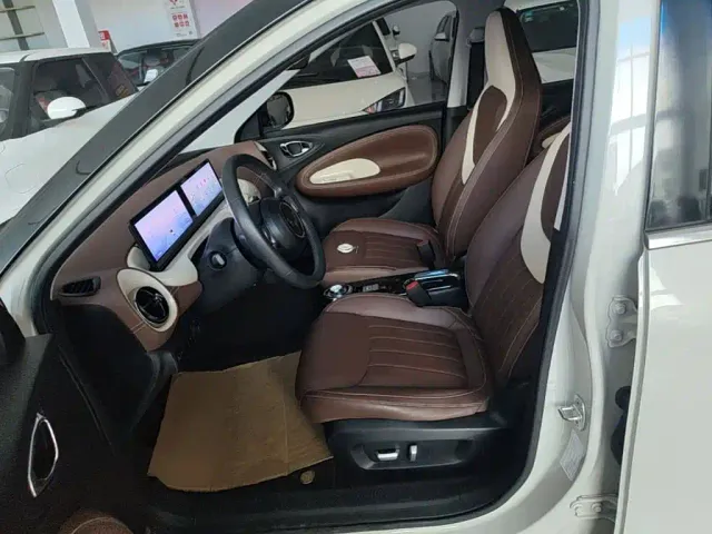 Wuling Bingo — Фото автомобиля 14