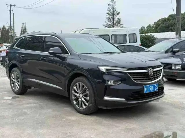 Buick Enclave — Фото автомобиля 3
