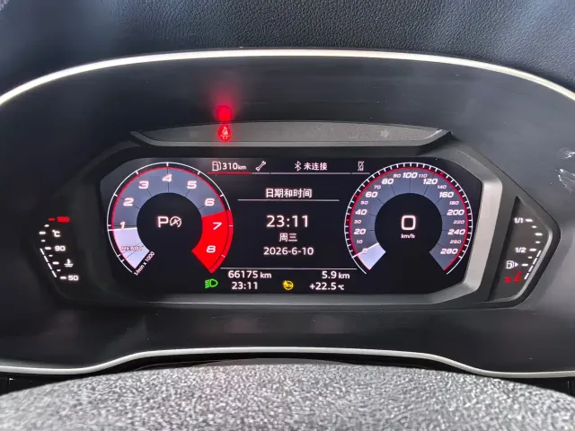 Audi Q3 — Фото автомобиля 13