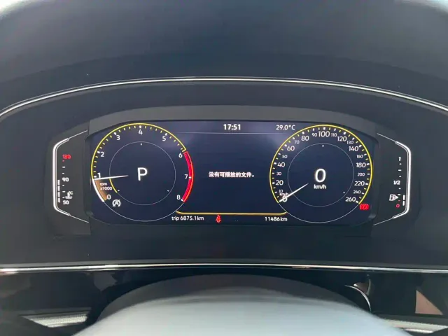 Volkswagen Passat — Фото автомобиля 10