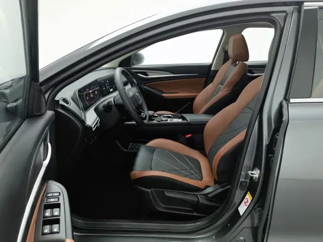 Changan Eado — Фото автомобиля 10