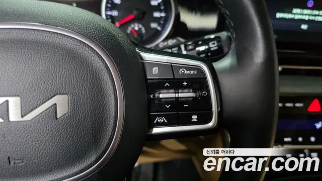 Kia Carnival — Фото автомобиля 23