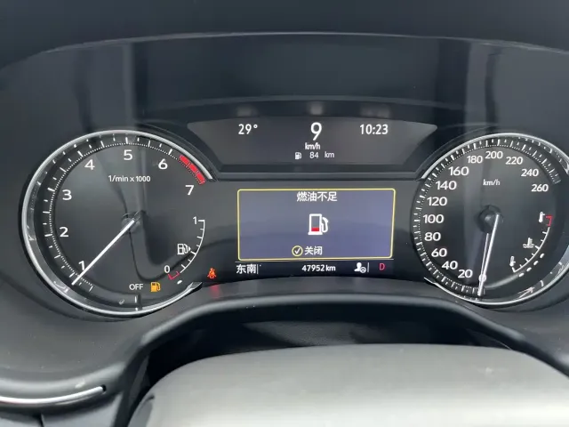 Cadillac CT5 — Фото автомобиля 11