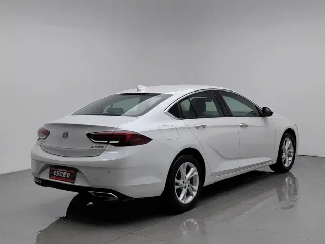 Buick Regal — Фото автомобиля 2