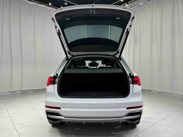 Audi Q3 — Фото автомобиля 17