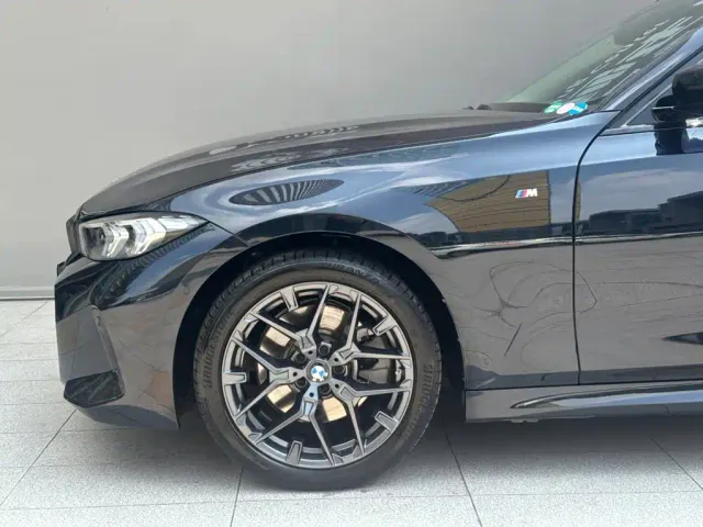 BMW 3 Series — Фото автомобиля 5