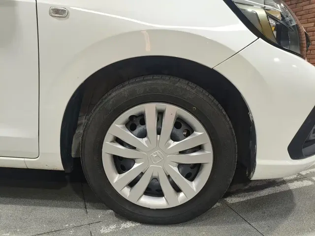 Honda Fit — Фото автомобиля 16