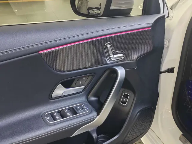 Mercedes-Benz A-Class — Фото автомобиля 8