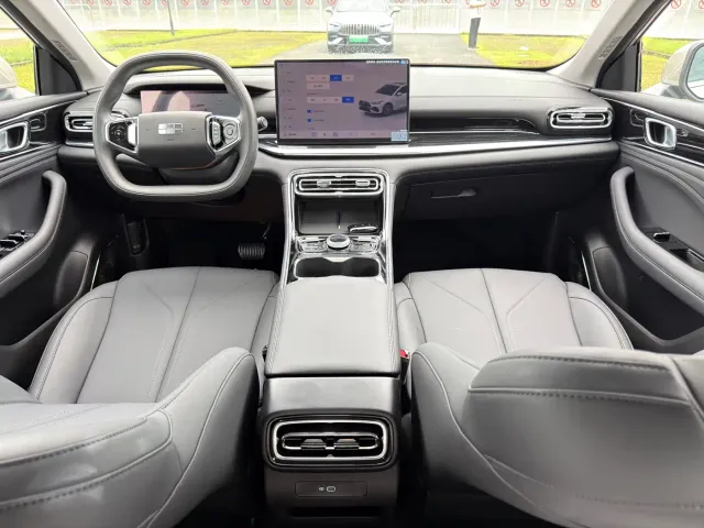 Geely Galaxy Stellar 6 — Фото автомобиля 10