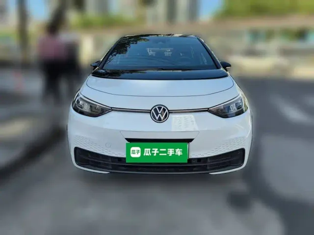Volkswagen ID.3 — Фото автомобиля 2
