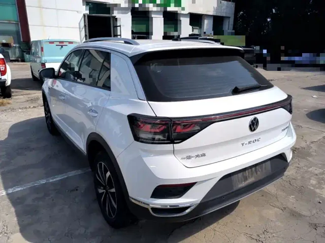 Volkswagen T-Roc — Фото автомобиля 4