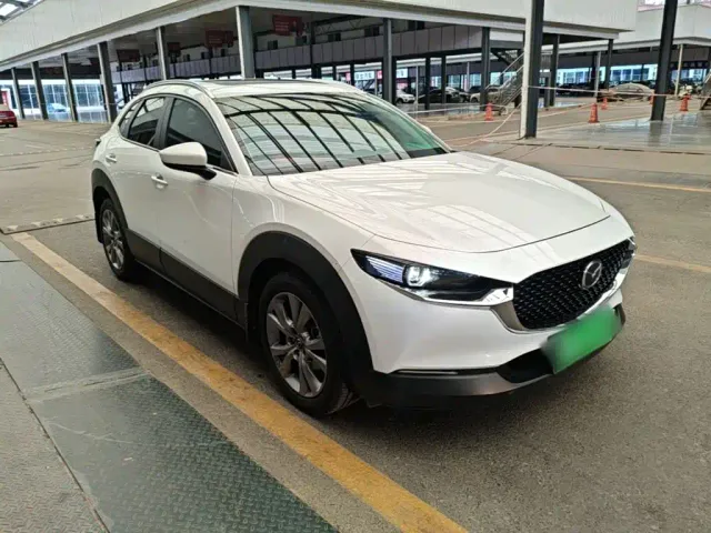 Mazda CX-30 — Фото автомобиля 3