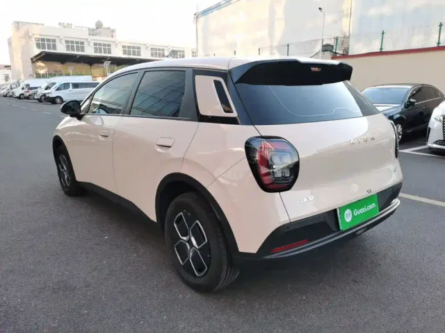 GAC Aion UT — Фото автомобиля 4
