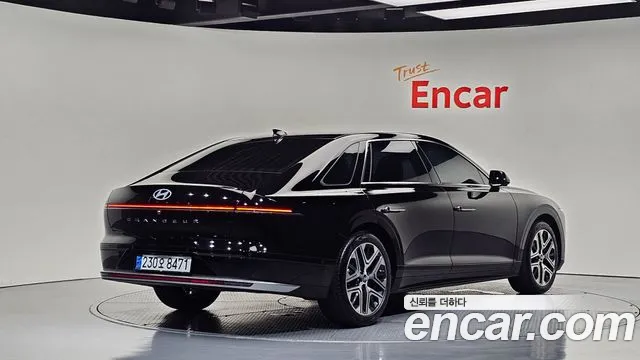 Hyundai Grandeur GN7 — Фото автомобиля 2
