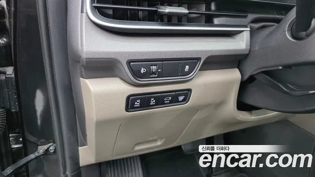 Kia Carnival Generation 4 — Фото автомобиля 12