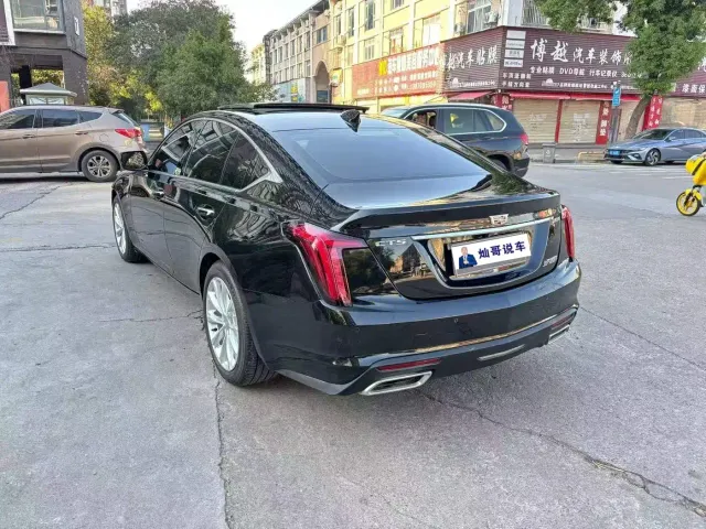 Cadillac CT5 — Фото автомобиля 5