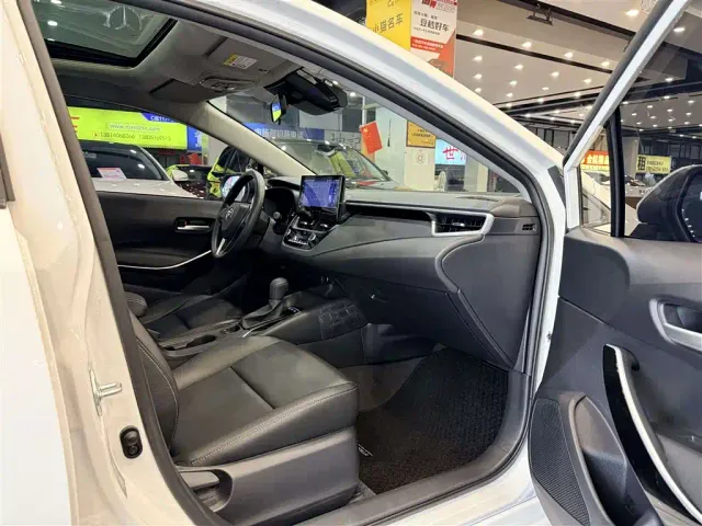 Toyota Corolla — Фото автомобиля 6