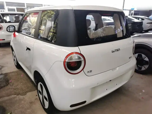 Changan Lumin — Фото автомобиля 4