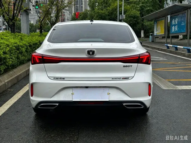 Changan Eado — Фото автомобиля 23