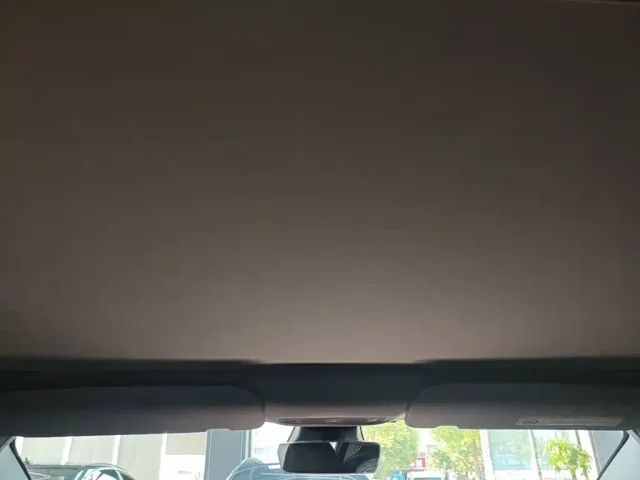 Tesla Model 3 — Фото автомобиля 17