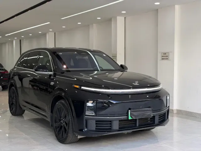 Li Auto L7 — Фото автомобиля 3