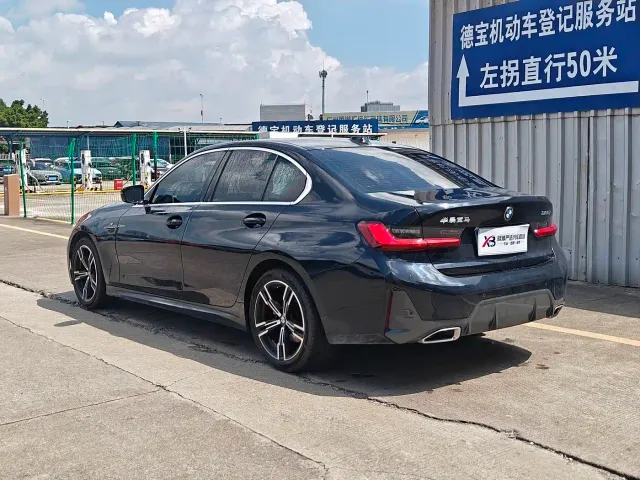 BMW 3 Series — Фото автомобиля 6