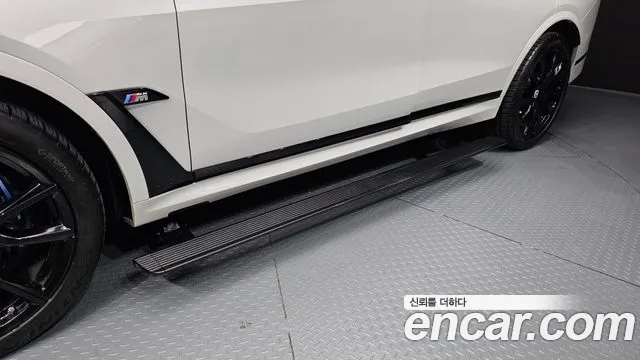 BMW X7 M60i xDrive M Sport 6 мест — Фото автомобиля 8
