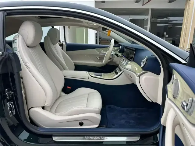 Mercedes-Benz E-Class — Фото автомобиля 4