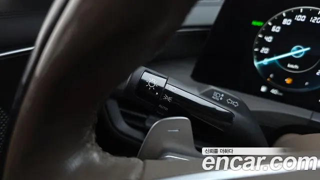 Kia K8 Hybrid — Фото автомобиля 30