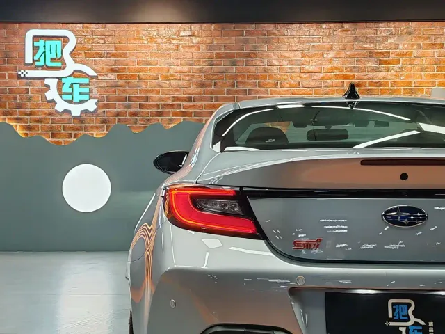 Subaru BRZ — Фото автомобиля 26