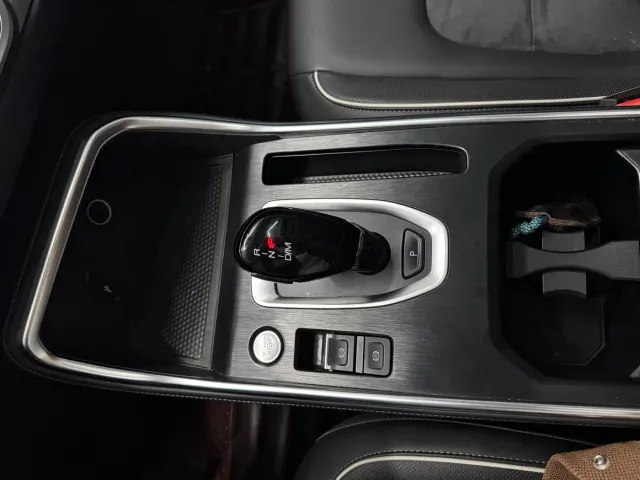 Haval H6 — Фото автомобиля 14