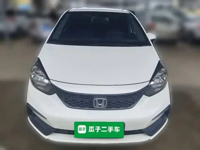 Honda Fit — Фото автомобиля 4