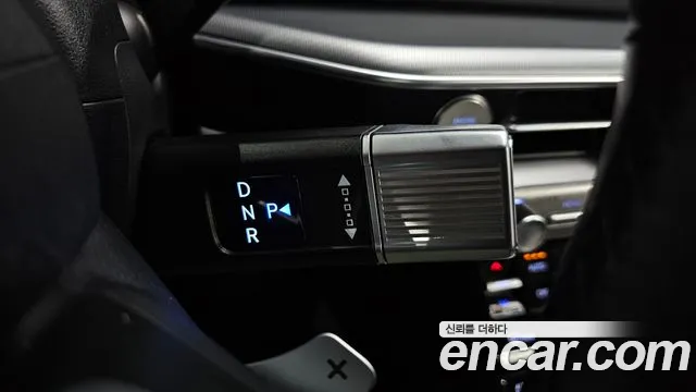 Hyundai Grandeur GN7 — Фото автомобиля 12