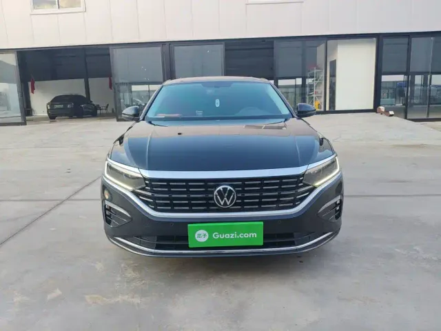 Volkswagen Passat — Фото автомобиля 17