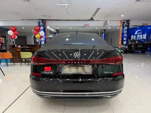 Volkswagen Passat — Фото автомобиля 5