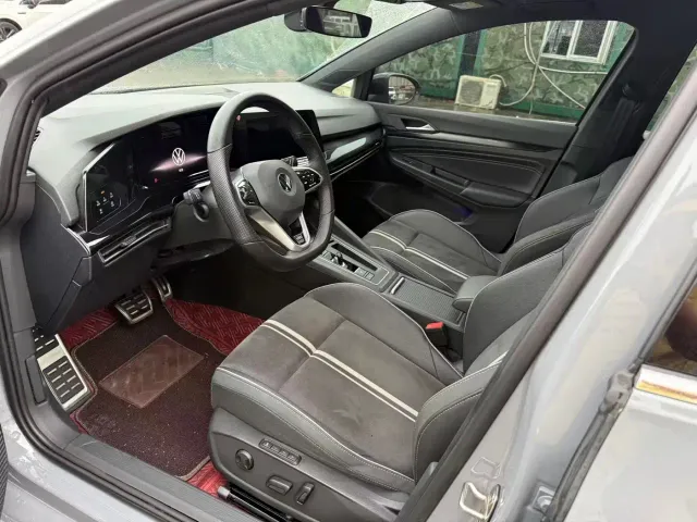 Volkswagen Golf — Фото автомобиля 4