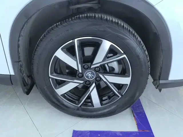 BYD Song Pro — Фото автомобиля 6