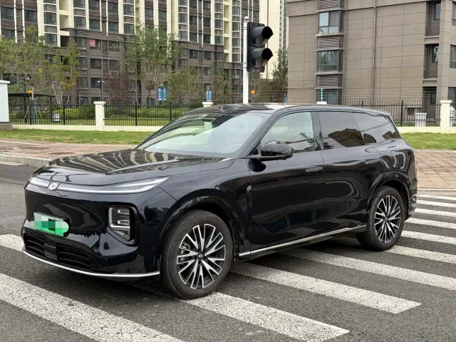 Фотография автомобиля — Changan Qiyuan Q07