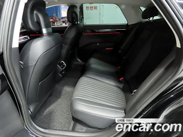Hyundai Grandeur GN7 — Фото автомобиля 10