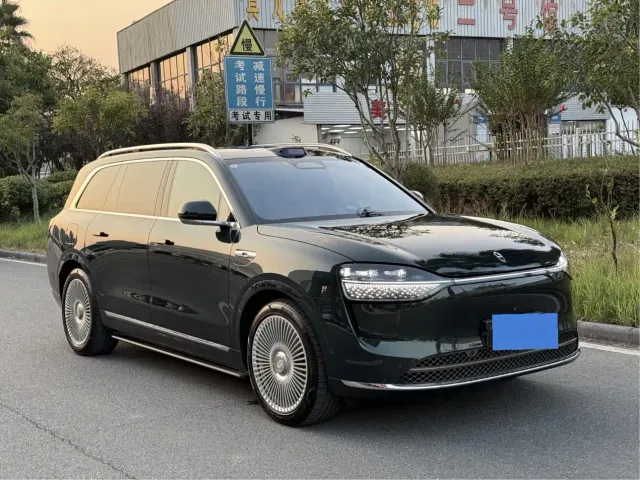Aito M9 — Фото автомобиля 2