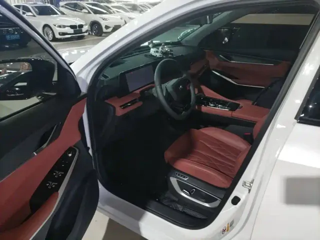 Changan CS75 Plus — Фото автомобиля 15