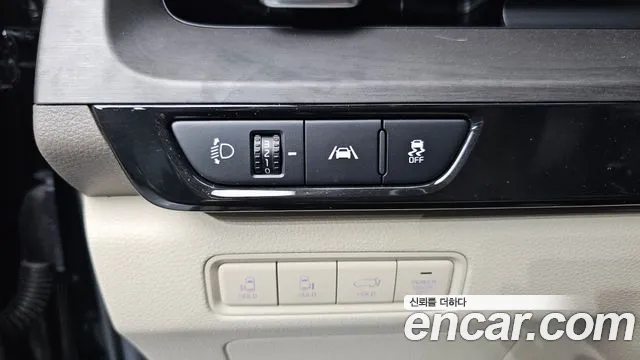 Kia Carnival 4th Gen — Фото автомобиля 28