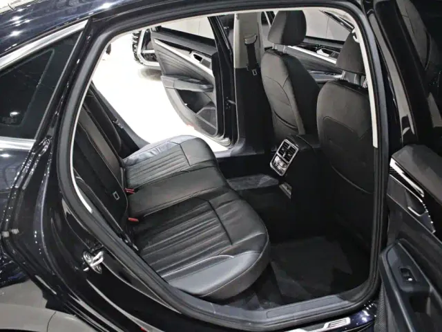 Volkswagen Passat — Фото автомобиля 12